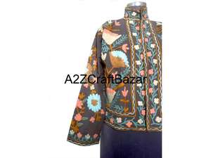 Veste d'hiver pour femme en tissu de canard à motif floral brodé Suzani, avec un manteau rembourré en coton indien, cadeau pour petite amie - Product Image 2