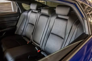 Honda Accord Sedán 2022 Automático con Volante a la Izquierda, Tracción en las Cuatro Ruedas, Asientos de Cuero, Techo Panorámico, Cámara Trasera, Neumáticos R18 - Product Image 4