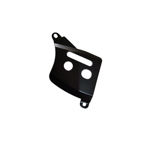 Plaque de recouvrement de frein compatible pour tronçonneuse Pn2500 Réf. 930303, moteur industriel deux temps, en métal et plastique, personnalisable, support OEM - Product Image 1
