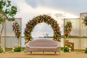 Décoration murale de scène de mariage moderne et élégante, cadre léger personnalisé de style Moghul, toile de fond de réception de luxe - Product Image 4