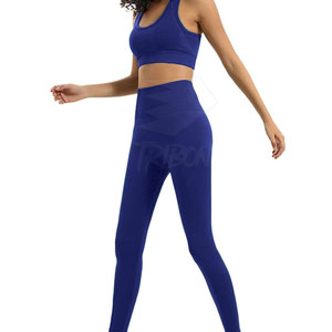 ชุดโยคะคุณภาพสูงสำหรับผู้หญิง แบบสั่งทำพิเศษ ระบายอากาศได้ดี เป็นมิตรกับสิ่งแวดล้อม ชุดออกกำลังกาย 2 ชิ้น พร้อมขอบเอวยางยืด มีโลโก้ด้านหน้า - Product Image 4