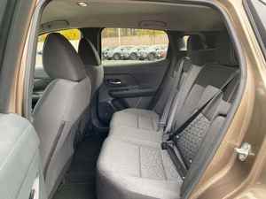 K-i-c-k-s S V AWD 2025, Caja de Cambios Automática, Título Limpio, Sin Accidentes, Bajo Kilometraje, Listo para Envío - Product Image 6