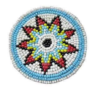 Juego de manteles individuales redondos con cuentas bohemias hechos a mano, posavasos de decoración de mesa de cocina personalizados para oficina, café, comedor y fiesta - Product Image 5