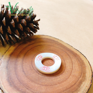 ขาตั้งตะเกียบทรงกลมสุดหรูที่วางตะเกียบพร้อมลวดลายสลักลายดอกบัวที่วางช้อนที่วางตะเกียบเวียดนามทำด้วยมือปลอดภัยที่จะใช้ - Product Image 1