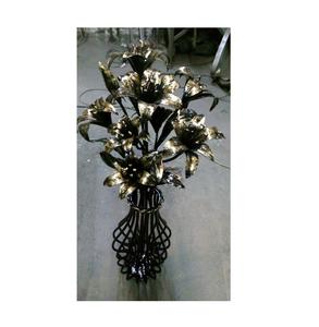 Nouveau vase à fleurs décoratif en aluminium doré de style élégant pour la décoration intérieure - Product Image 1