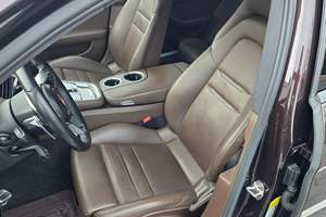 Porsche Panamera 4 E-Hybrid 2020 Impecable - Product Image 4