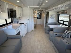 Camping-cars de classe A NEWMAR VENTANA 2025 à vendre, diesel - Product Image 2