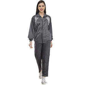 Chándal de poliéster blanco de nuevo diseño 2025 para mujer, chándal con logotipo personalizado impreso, trajes deportivos al por mayor, precio bajo para invierno - Product Image 1