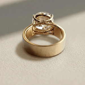 Bague solitaire large plaquée or 18 carats de luxe pour femme, sertie de zircon cubique taille ronde, bijoux de fiançailles et de mariage - Product Image 2