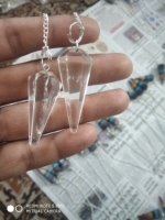 Sculpture de pendule en quartz clair de haute qualité à 6 facettes avec pierre de guérison et pierre de chakra pour la protection contre les EMF et le Feng Shui Europe
