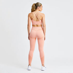 Ensemble de yoga sans manches pour femmes, 2 pièces 2024, sans couture, extensible, avec trous pour les pouces, léger, respirant et solide. - Product Image 6
