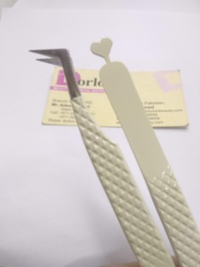 Pinzas de pestañas con etiqueta personalizada privada profesional, mango de diseño en forma de corazón con agarre de diamante, pinzas de pestañas postizas más vendidas - Product Image 6