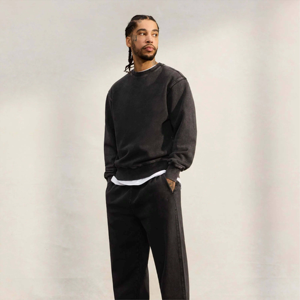 เสื้อสเวตเตอร์คอกลมชายหญิงใส่สบายและมีสไตล์สำหรับเสื้อผ้าลำลองฤดูหนาว - Product Image 4