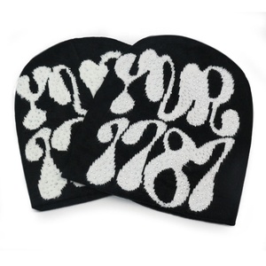 HK48 Venta al por mayor de acrílico 2 tonos personalizados de gran tamaño de punto de diamantes de imitación de invierno de punto Jacquard Beanie Sombreros para mujer - Product Image 1
