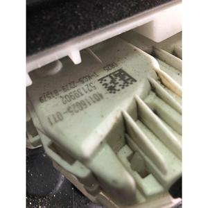 Cerradura Delantera Izquierda para Jeep Renegade Serie (14>18) - Product Image 1