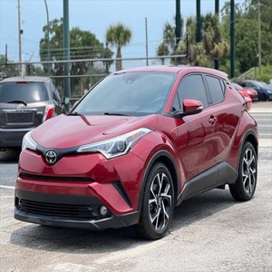 2018สำหรับ Toyota C-HRR XLE SUV รถออโต้ AWD พร้อมเครื่องยนต์เทอร์โบ4L หนังภายในมีไฟสีเข้มเลือกสี Porsche-made