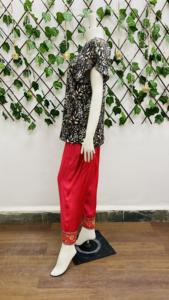 Top Versátil de Primera Calidad para Salidas Diurnas, Cenas Nocturnas y Transiciones de Estilo sin Esfuerzo a un Precio Económico desde India - Product Image 5