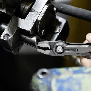 Alicates Knipex de 150 mm con Mango TwinGrip Comfort, Agarre Frontal y Lateral, Diseño Atramentizado Gris - Product Image 5