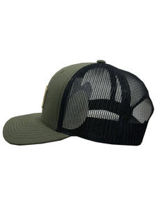 Vente en gros de casquette de camionneur classique avec logo brodé 2D personnalisé avec chapeau d'extérieur respirant à 6 panneaux en maille Fabricant OEM du Vietnam - Product Image 3