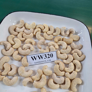 Santigo Vietnam เมล็ดมะม่วงหิมพานต์ W320 kernel Kaju badam เม็ดมะม่วงหิมพานต์ W320 OEM, ODM - Product Image 1