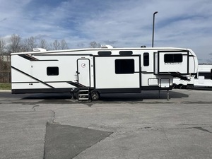 Fournisseur de nouvelles caravanes de camping-car 2024 For Rest River RV Cardinal 35FL à vendre pour le camping et les voyages - Product Image 6