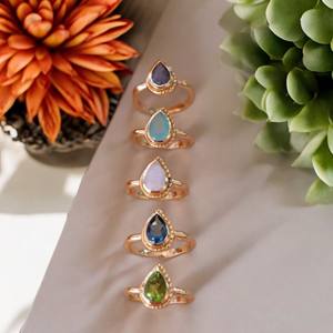 แหวนเงินสเตอร์ลิง925ทำด้วยมือพลอยสีรุ้งประดับพลอยธรรมชาติพลอยลูกแพร์ตัดด้วยเม็ดสีทองตั้งค่าอย่างดีเยี่ยม - Product Image 6