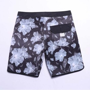 Pantalones cortos de hombre de cintura elástica con estampado de sublimación de algodón y poliéster de alta calidad para deportes de verano de talla grande y diseño personalizado 2024 - Product Image 2