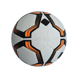 Ballons de football personnalisés à prix d'usine, en caoutchouc, pour l'entraînement et les matchs officiels - Légers et écologiques - Product Image 2