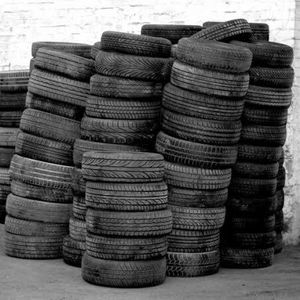 Pneus de voiture usagés en caoutchouc naturel noir de haute qualité 225/40R18 Garantie de 3 ans Chambre à air Exportation - Product Image 6