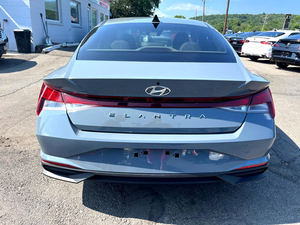 2023 H-y-u-n-d-a-i E-l-a-n-t-r-a SEL FWD bajo kilometraje y precio asequible en stock Listo para envío - Product Image 4