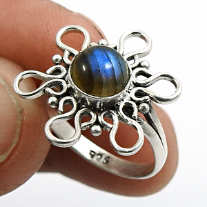 Derniers modèles Labradorite naturelle de forme ovale Bague de mode pour femme Bijoux en argent sterling 925 Fournisseurs Fabricant - Product Image 5
