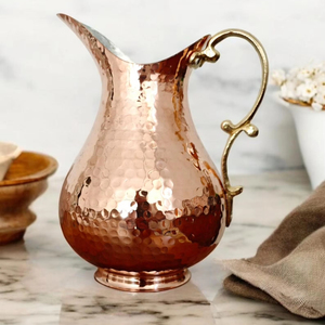 Jarra de cobre para bebidas con diseño martillado: diseño antiguo, elegante contenedor de bebidas para el hogar, la cocina y las fiestas - Product Image 1