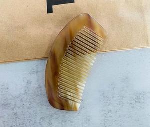 Grossiste du Vietnam Peigne à cheveux artisanal en corne de buffle Peigne de catégorie de produit unique et élégant de F S INTERNATIONAL - Product Image 6