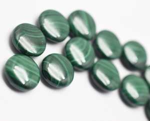 Cabochon de malachite naturelle de haute qualité des deux côtés pierre précieuse en vrac verte pour la fabrication de bijoux tailles de cristal 3mm à 12mm - Product Image 2