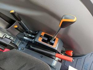 Venta al por mayor: Transmisión automática de 70HP para tractor oruga 2WD, con bomba de motor de larga duración y caja de cambios, ideal para uso agrícola. - Product Image 3