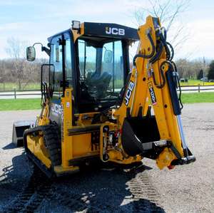 Chargeuse-pelleteuse JCB 1CXT d'occasion 2020 avec moteur Yanmar, vérin hydraulique KYB, charge nominale de 4 tonnes, attache de godet - Product Image 2