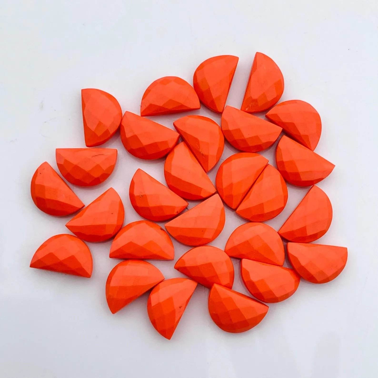 เช่นเดียวกับภาพ