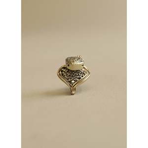 Colgante de Corazón Vintage de Oro de 10K con Incrustaciones de Micro Pavé para Regalo - Product Image 1