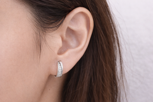 Aros Minimalistas de Plata de Ley 925 con Piedra, Hermosos Aros de Plata Maciza, Joyería al por Mayor OEM - Product Image 4