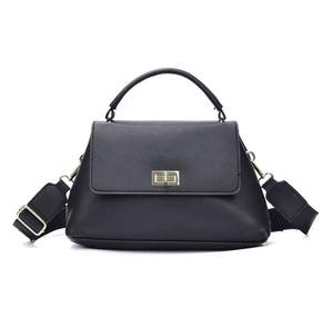 Borsa a Tracolla e Borsetta in Pelle per Donne - Product Image 2