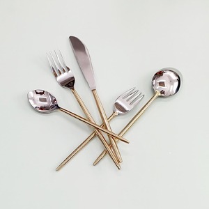 Couverts en acier inoxydable argenté avec long manche rond uni poli en or rose Design Vaisselle en argent brillant - Product Image 2