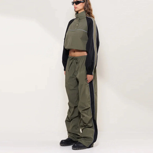 Conjunto de Top corto cortavientos con logotipo personalizado para mujer Conjunto informal de dos piezas Ropa de verano con cuello con capucha y tops largos - Product Image 2