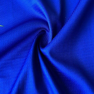 Juego de uniformes de baloncesto de la mejor calidad, 100% poliéster, transpirable y elegante, opciones de talla grande: Diseña tu propio uniforme - Product Image 4