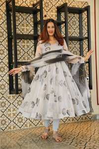 Vestido Anarkali de Seda Organza Tabby de Georgette Pesada de Última Moda, Vestido Tradicional Indio de Fiesta para Adultos, Lehenga Choli Salwar - Product Image 3