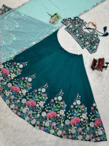 Hermoso Lehenga Choli de Seda para Bodas con Hilos y Lentejuelas, Listo para Fiestas de Invierno - Product Image 6