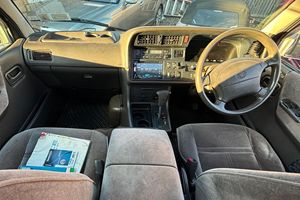 Toyota Hiace Super Custom Limited 1996 Usada, 4x4, Sin Reserva, Camioneta del Mercado Japonés, Motor Turbodiésel, Tracción en las Cuatro Ruedas, Versión Estadounidense Título - Product Image 4
