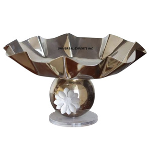 Juego de dos cuencos de metal para chocolate, cuenco dulce decorativo pulido brillante, cuenco de chocolate elegante de mesa clásico - Product Image 3