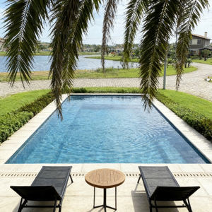 Coque de piscine rectangulaire haut de gamme pour jardins, hôtels et rassemblements joyeux, piscine géante en acrylique pour l'été - Product Image 5