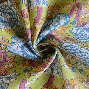 ผ้าฝ้ายพิมพ์ลายดอกไม้สีเขียวด้วยมือ ลายพฤกษศาสตร์สไตล์วินเทจยุโรป - Product Image 2