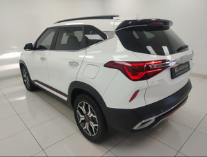 Auto Usado de Calidad a Precio Accesible, K-i-a Sel-tos 2024 1.4T GT-Li-ne Automático con Volante a la Derecha - Product Image 6